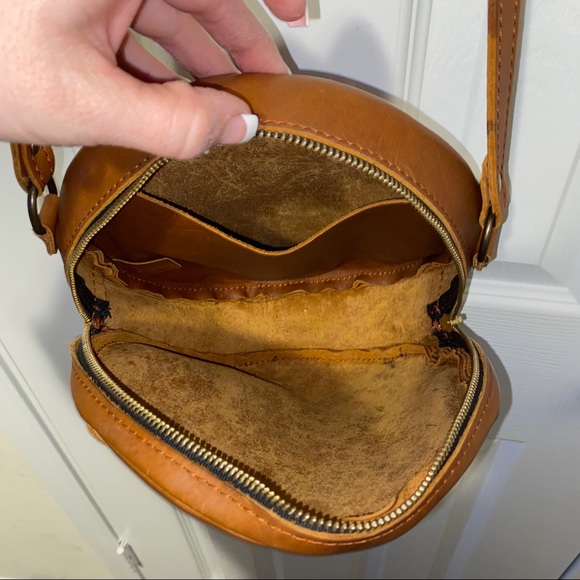portland leather circle crossbody
